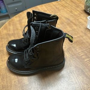 DR. Martins Boots